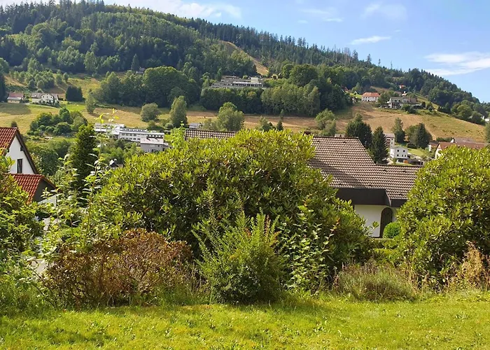 Green Hills Holiday House